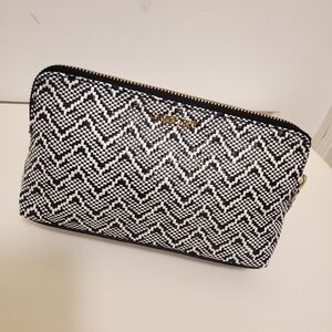 Sam & Libby Black & White Clutch